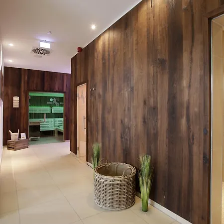 Hotel Sachsenross 4*