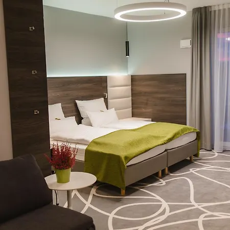 Отель Hotel Sachsenross Нёртен-Харденберг